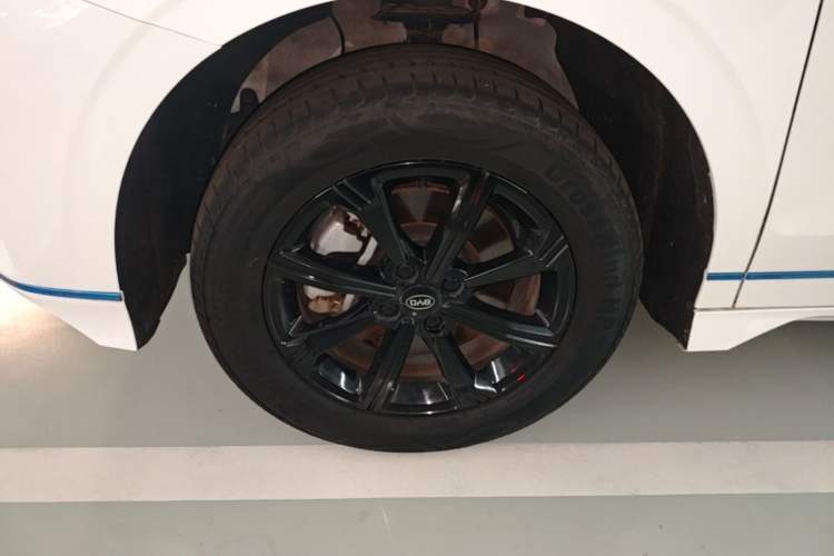 Used BYD e2 2021 Luxury Model Left Front Wheel Hub