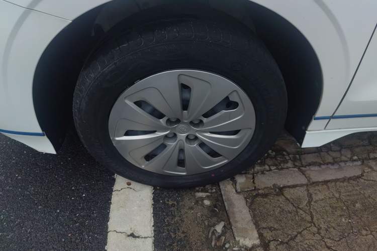 Used BYD e2 2021 Comfort Model Left Front Wheel Hub