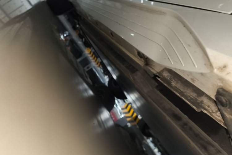 Used BYD e2 2021 Luxury Model Left Side Sill