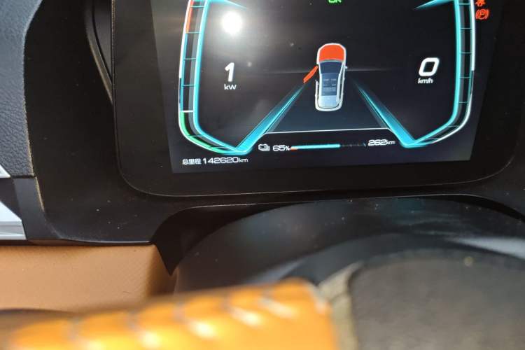 Used BYD e2 2021 Comfort Model Odometer Close Up