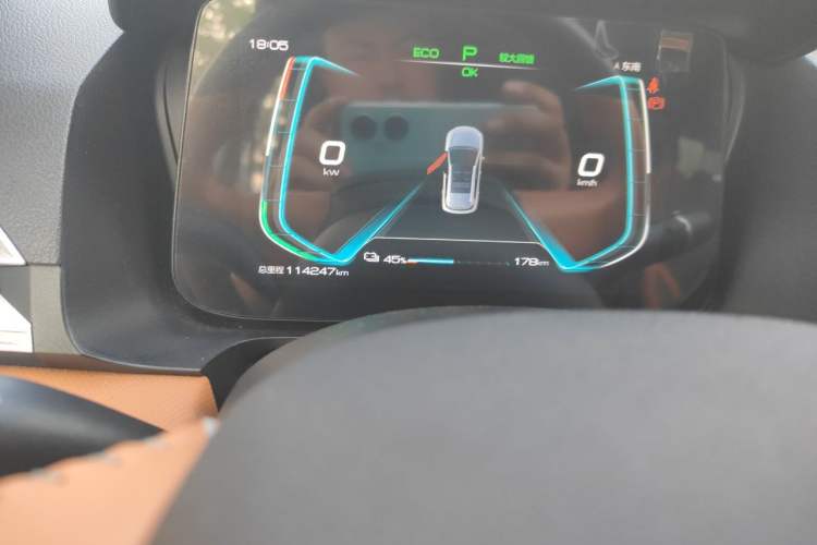 Used BYD e2 2021 Luxury Model Odometer Close Up