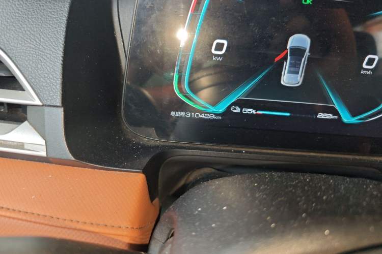 Used BYD e2 2021 Luxury Model Odometer Close Up