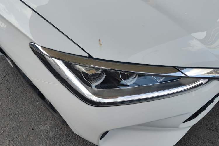 Used BYD e2 2021 Luxury Model Right Front Headlight