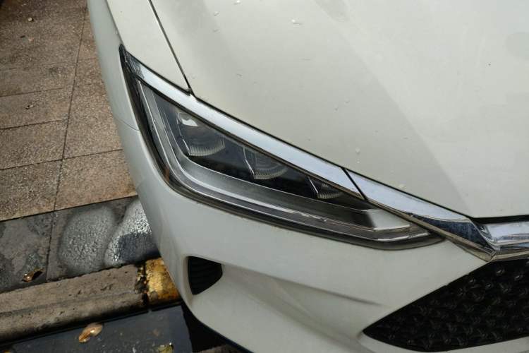 Used BYD e2 2021 Luxury Model Right Front Headlight
