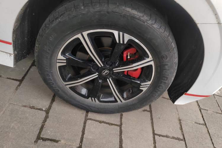 Used BYD e2 2021 Deluxe Model Right Front Wheel Hub