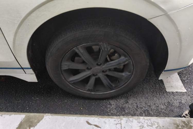 Used BYD e2 2021 Luxury Model Right Front Wheel Hub