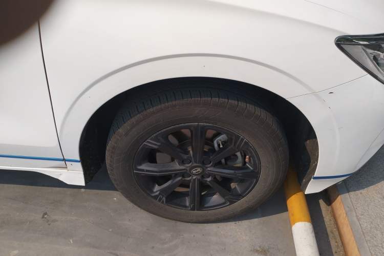 Used BYD e2 2021 Luxury Model Right Front Wheel Hub