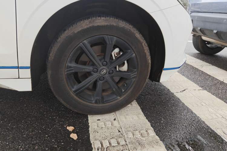 Used BYD e2 2021 Luxury Model Right Front Wheel Hub