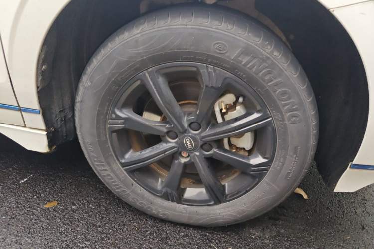 Used BYD e2 2021 Comfort Model Right Front Wheel Hub