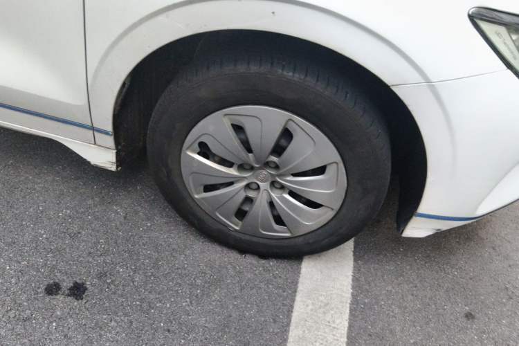 Used BYD e2 2021 Comfort Model Right Front Wheel Hub