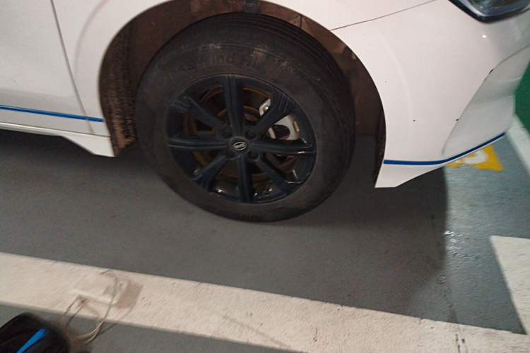 Used BYD e2 2021 Luxury Model Right Front Wheel Hub