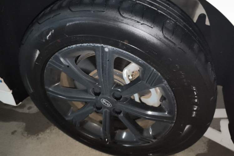 Used BYD e2 2021 Luxury Model Right Front Wheel Hub