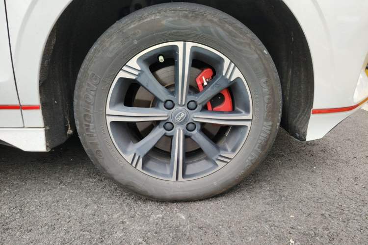Used BYD e2 2021 Deluxe Model Right Front Wheel Hub