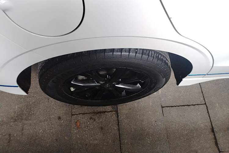 Used BYD e2 2021 Luxury Model Right Rear Wheel Hub