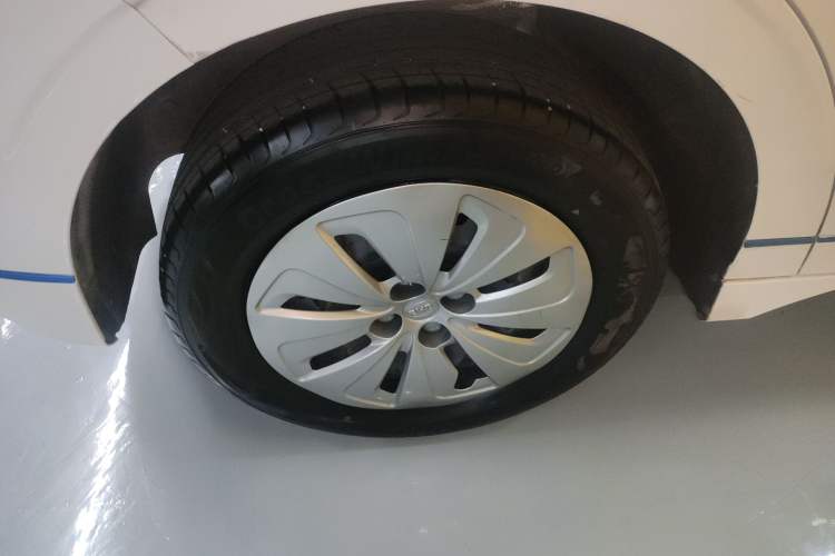 Used BYD e2 2021 Comfort Model Right Rear Wheel Hub