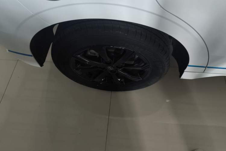 Used BYD e2 2021 Luxury Model Right Rear Wheel Hub