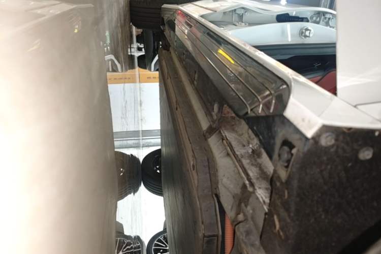 Used BYD e2 2021 Deluxe Model Right Side Sill
