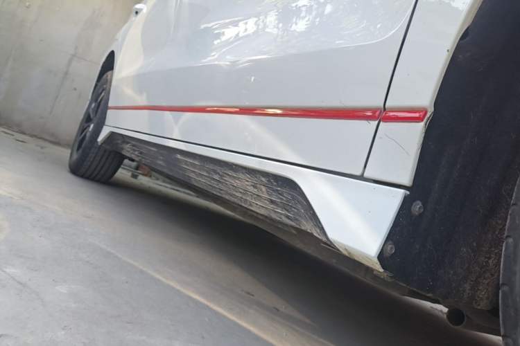 Used BYD e2 2021 Deluxe Model Right Side Sill