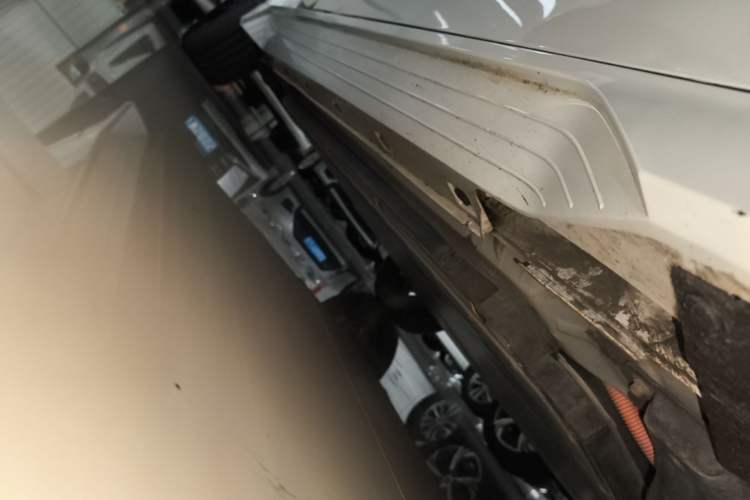 Used BYD e2 2021 Luxury Model Right Side Sill