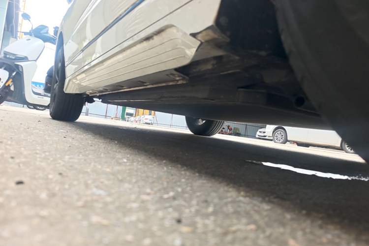 Used BYD e2 2021 Luxury Model Right Side Sill