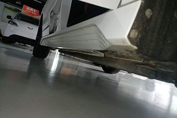 Used BYD e2 2021 Luxury Model Right Side Sill
