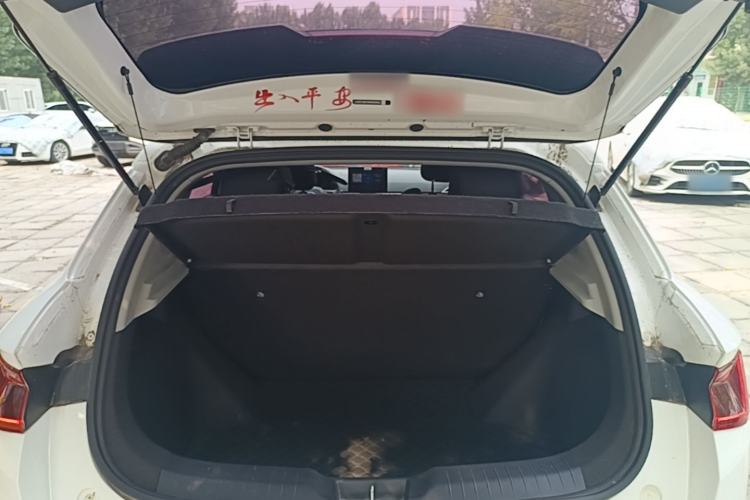 Used BYD e2 2021 Comfort Model Trunk