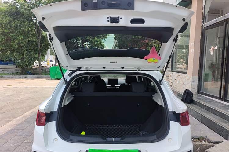 Used BYD e2 2021 Comfort Model Trunk