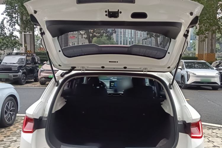 Used BYD e2 2021 Comfort Model Trunk