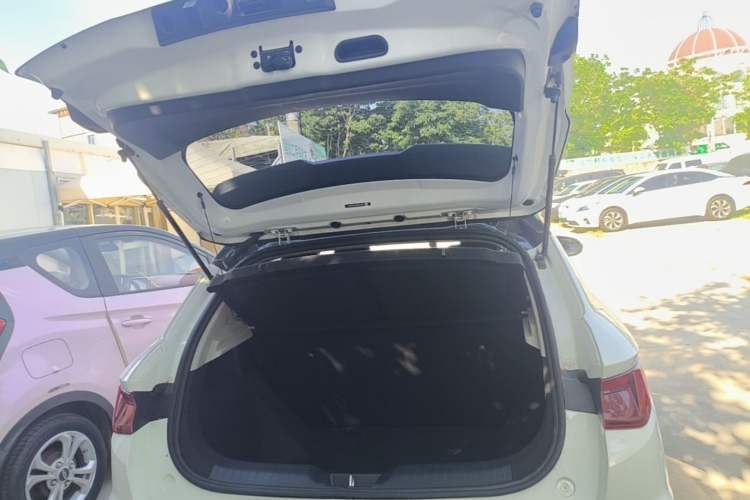 Used BYD e2 2021 Deluxe Model Trunk