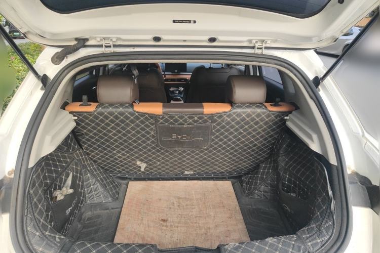 Used BYD e2 2021 Luxury Model Trunk