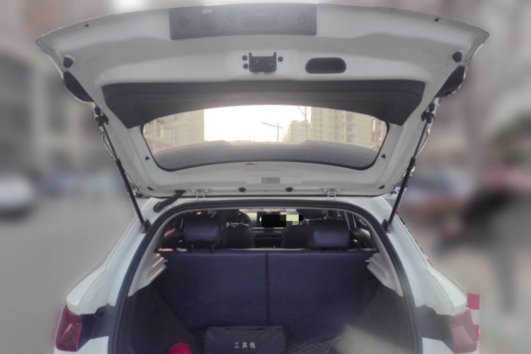 Used BYD e2 2021 Comfort Model Trunk