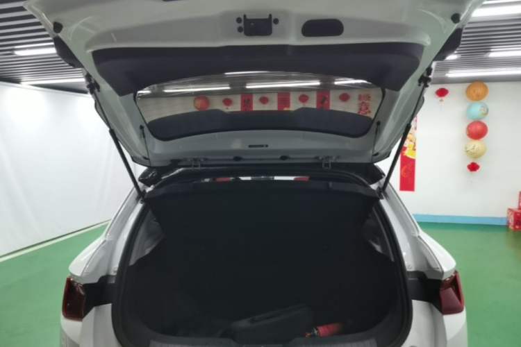 Used BYD e2 2021 Deluxe Model Trunk