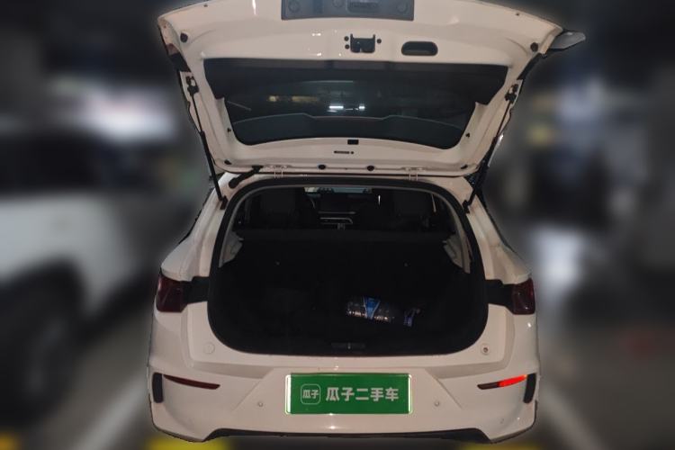 Used BYD e2 2021 Comfort Model Trunk