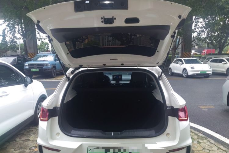 Used BYD e2 2021 Comfort Model Trunk