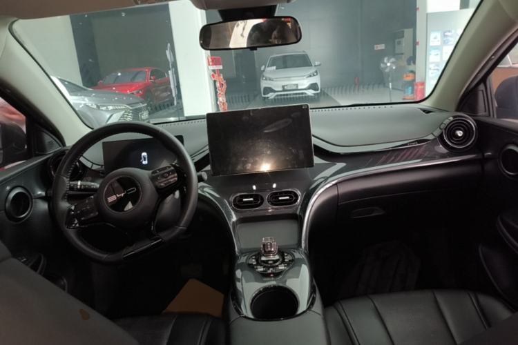 Used BYD e2 2023 Luxury Model Center Console