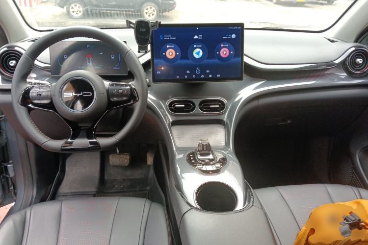 Used BYD e2 2023 Luxury Model Center Console