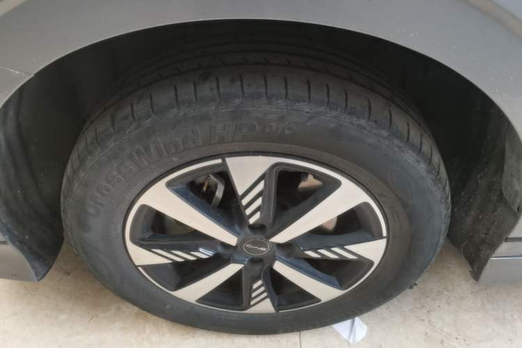 Used BYD e2 2023 Luxury Model Exterior 4