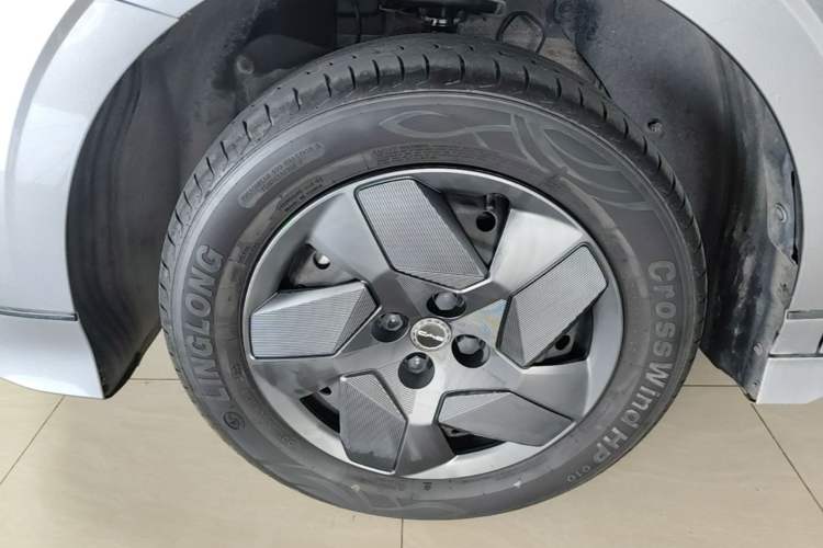 Used BYD e2 2023 Comfort Model Exterior 4
