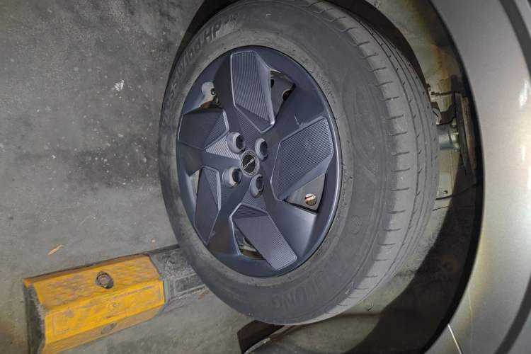 Used BYD e2 2023 Comfort Model Exterior 7
