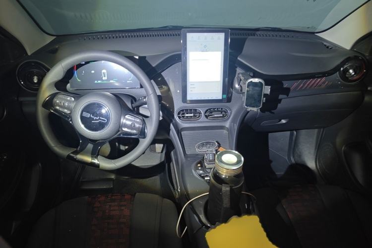 Used BYD e2 2023 Comfort Model Interior 2