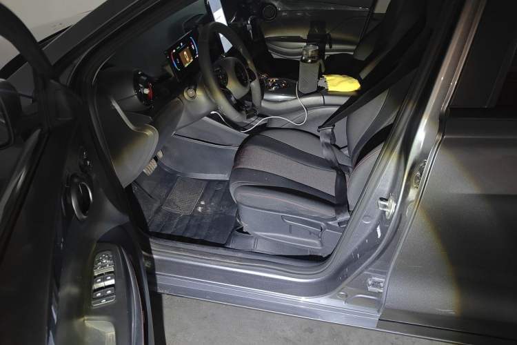 Used BYD e2 2023 Comfort Model Interior 3