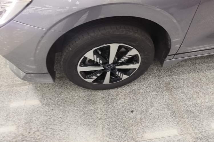 Used BYD e2 2023 Luxury Model Left Front Wheel Hub