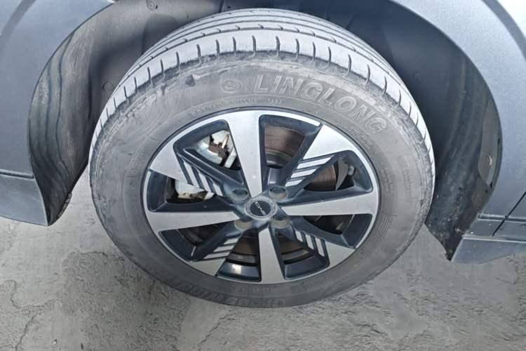 Used BYD e2 2023 Luxury Model Left Front Wheel Hub
