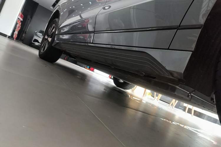 Used BYD e2 2023 Luxury Model Left Side Sill
