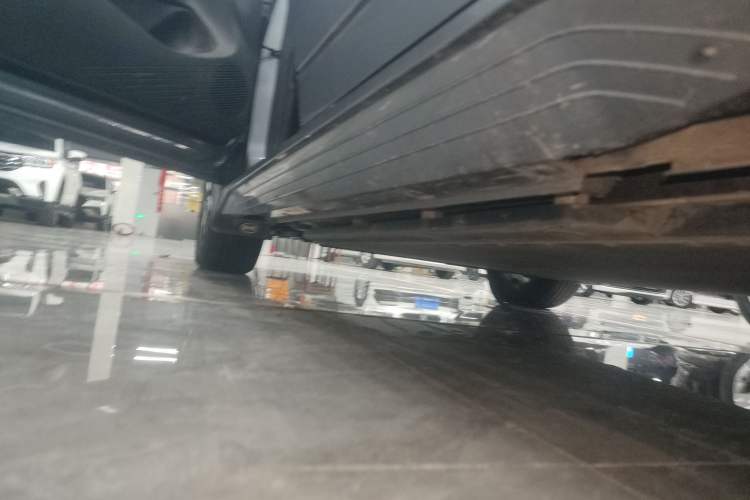 Used BYD e2 2023 Luxury Model Left Side Sill