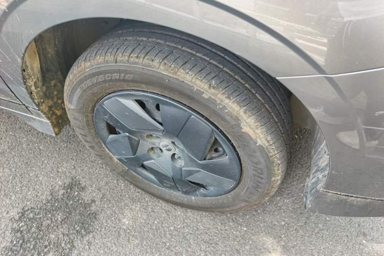 Used BYD e2 2023 Travel Edition Right Front Wheel Hub