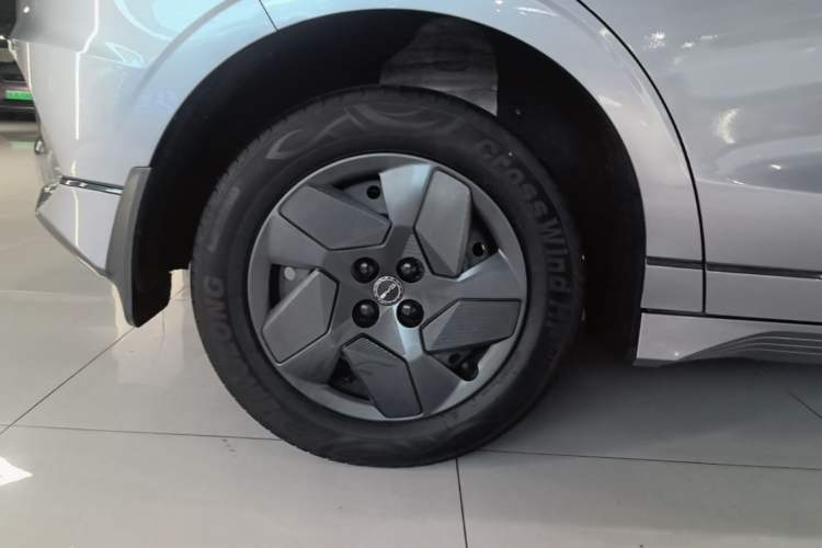 Used BYD e2 2023 Travel Edition Right Rear Wheel Hub