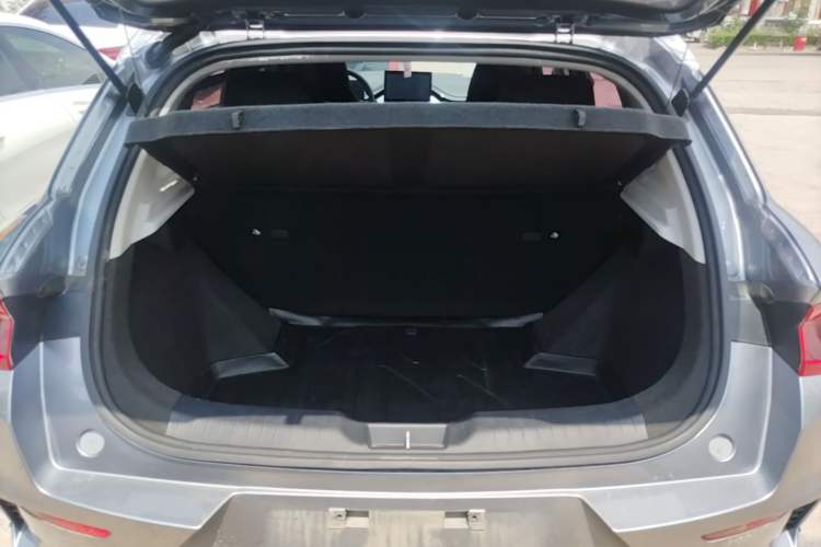Used BYD e2 2023 Comfort Model Trunk