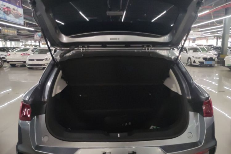 Used BYD e2 2023 Comfort Model Trunk