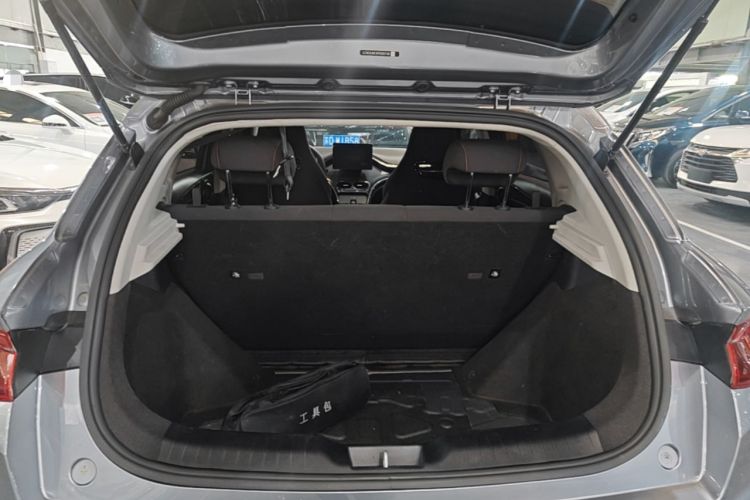 Used BYD e2 2023 Comfort Model Trunk